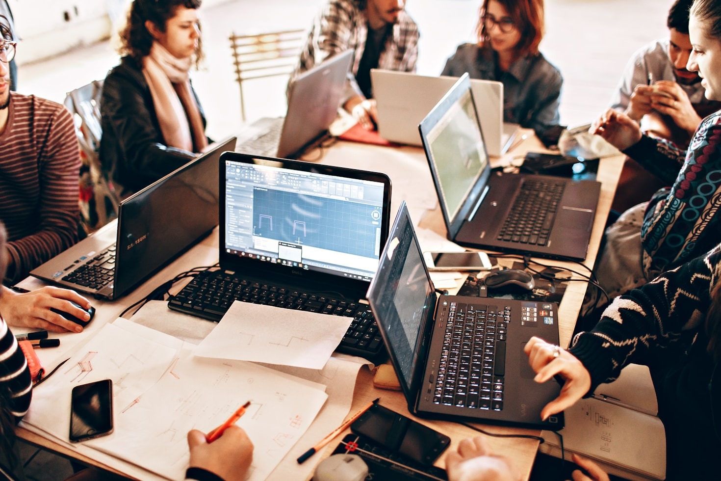 How to Choose the Right Software for Enterprise Growth